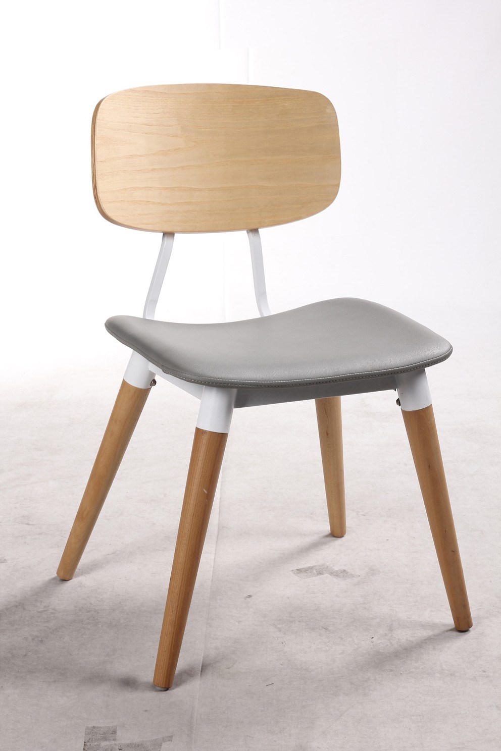 Silla de comedor de madera s&oacute;lida