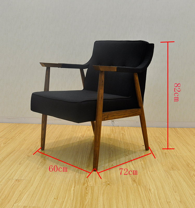 Muebles de madera cl&aacute;sicos modernos. Sill&oacute;n de sala de estar.