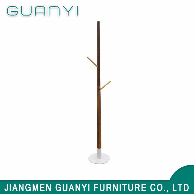 Estante de la esquina de la colgadora de la ropa de la sala de estar de dise&ntilde;o &uacute;nico