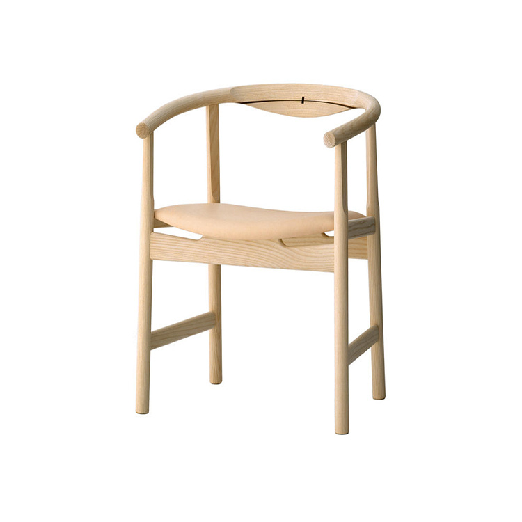 Silla de comedor de madera elegante moderna.